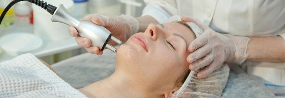 procédure de rajeunissement de la peau du visage au laser fractionné